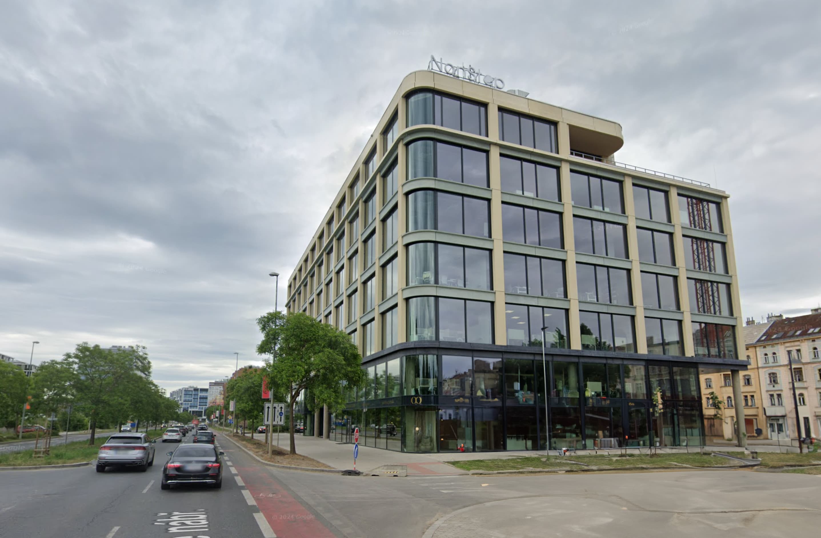 KI-gestütztes CRM: Intelligentere Arbeitsabläufe, glücklichere Teams